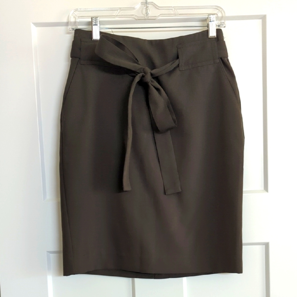 Banana Republic Green Tie-Front Pencil Skirt
